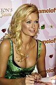 Paris Hilton 3.jpg