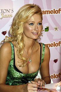 Paris Hilton 3.jpg