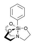 Stereo rumus struktur dari phenylsilatrane