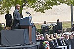 Presiden Barack Obama memberikan pernyataan 9 April 2014, dalam sebuah upacara di Fort Hood, Texas, AS Sersan Kelas 1 Daniel M. Ferguson, Staff Sgt. Carlos A. Lazaney-Rodriguez dan Sgt. Timothy W 140409-A-ZU930-013.jpg