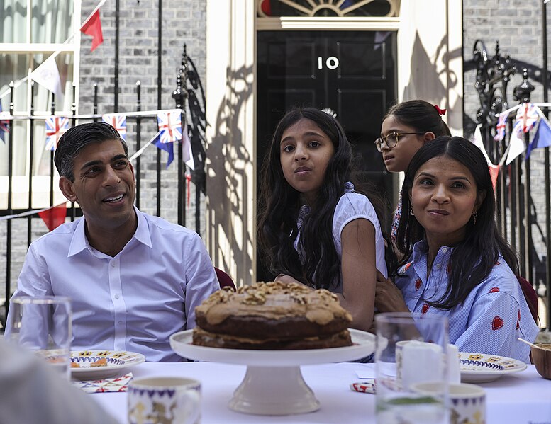 File:Prime Minister Rishi Sunak attends Coronation Big Lunch (52877779154) (cropped).jpg