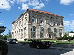 Putnam County Courthouse in Ottawa, southwestern angle.jpg
