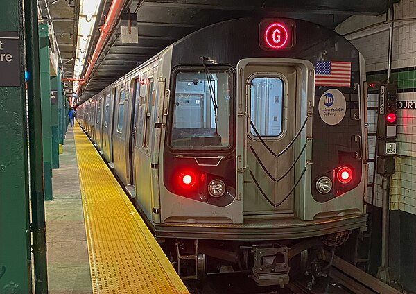 A G train of R160s at Court Square
