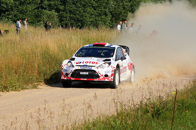 File:Rajd polski 2014 kubica.JPG