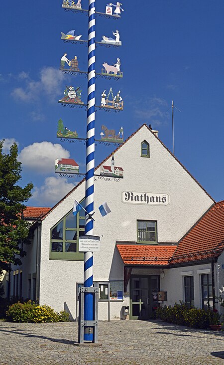 Rathaus Weichs