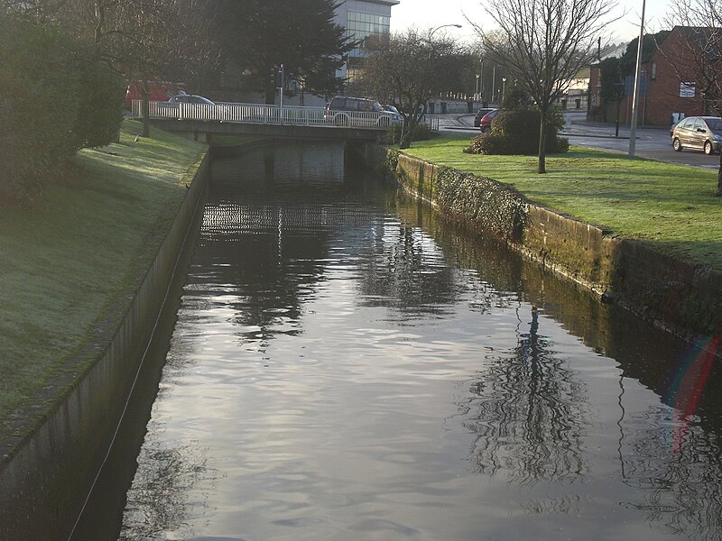 File:River Medina at Coppins Bridge.JPG