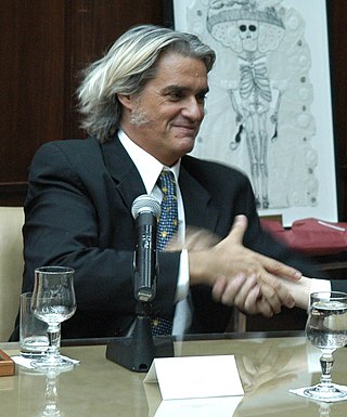 <span class="mw-page-title-main">Roberto Pettinato</span> Argentine musician, journalist, and television presenter