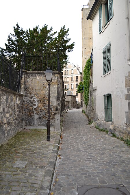 Rue Berton