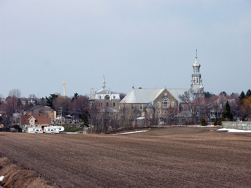 File:Sainte-anne-des-plaines1.JPG