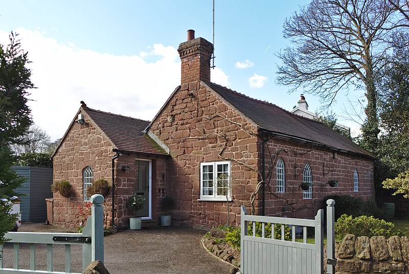 File:Sandstone Cottage, Eastham, Merseyside 1.jpg