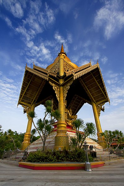 File:Sanggar Agung Temple.jpg