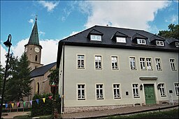 Sayda Blick auf die Grundschule und die Stadtkirche 2006 07 15