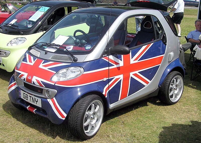 File:Smart.city.coupe.unionflag.arp.jpg