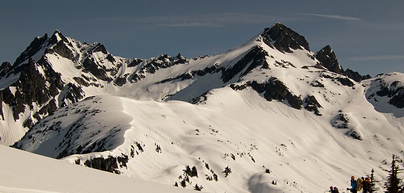 File:Snowfield Peak from south.jpg