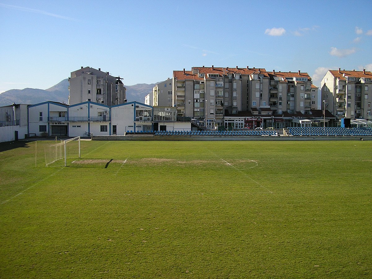File:Stadion Iza vage (1).JPG - Wikimedia Commons