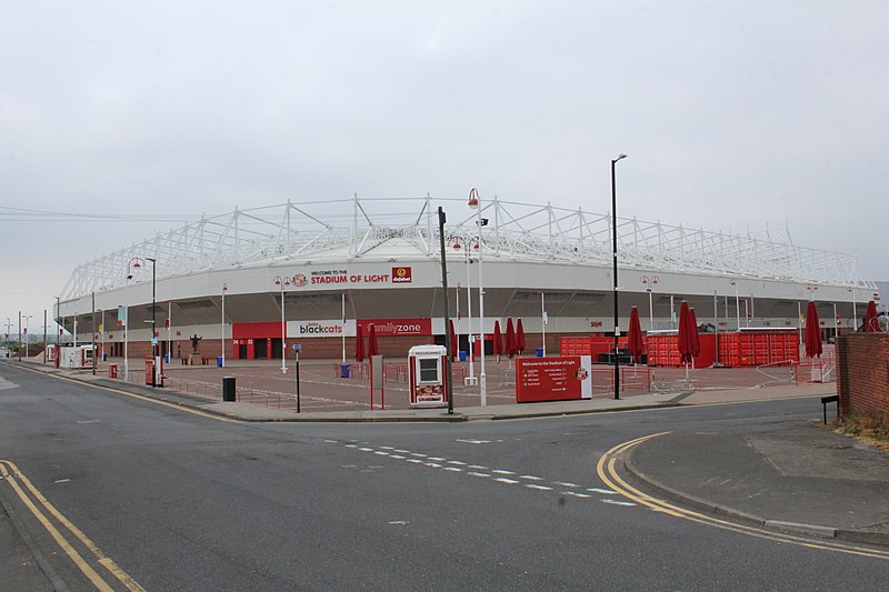 File:Stadium Light Sunderland 3.jpg