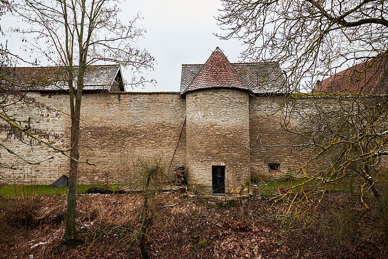 File:Stadtmauer, Nordseite östlich Rödelseer Tor Iphofen 20210131 006.jpg