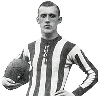 <span class="mw-page-title-main">Herbert Carlsson</span> Swedish footballer