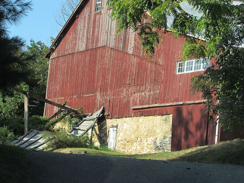 File:T. Pierson barn.JPG