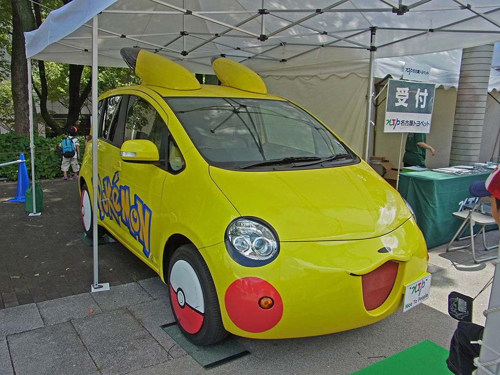 File Toyota Pikachu Car トヨタ ピカチュウ カー Panoramio Jpg Wikimedia Commons
