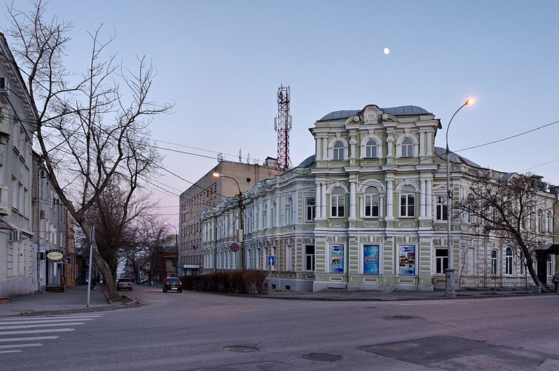 File:Taganrog 106 (16273632019).jpg