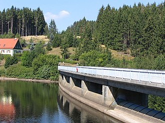 The Trogfurth Bridge is not far from this dam wall TalsperreKonigshutteStaumauer.jpg