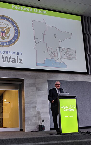 File:Tim Walz at Infinite Campus 01.jpg