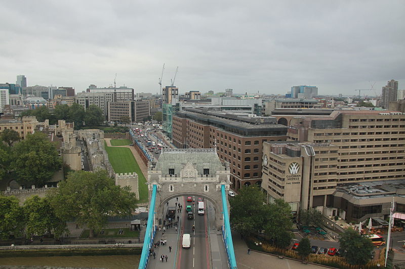 File:Tower Bridge (5079270080).jpg