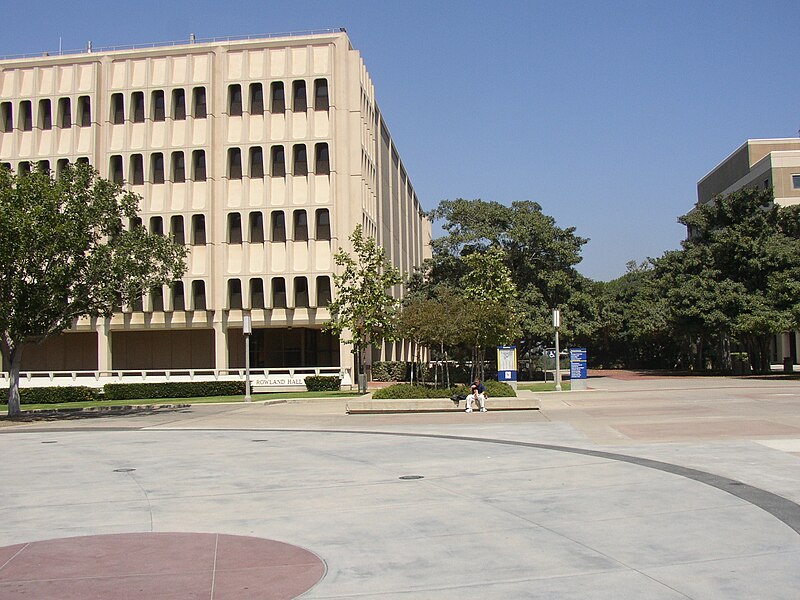 File:UC Irvine Rowland Hall.jpg