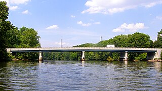 <span class="mw-page-title-main">Union Avenue Bridge (Passaic River)</span> Bridge in Rutherford & Passaic, New Jersey