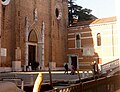 Venezia 2008, ingresso dei Frari e ingresso dell'Archivio di Stato (ex convento) - Foto di Paolo Steffan.jpg