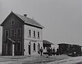 Wallerfangen, Empfangsgebäude des Bahnhofes um das Jahr 1897 (Archiv des Vereins für Heimatforschung Wallerfangen)