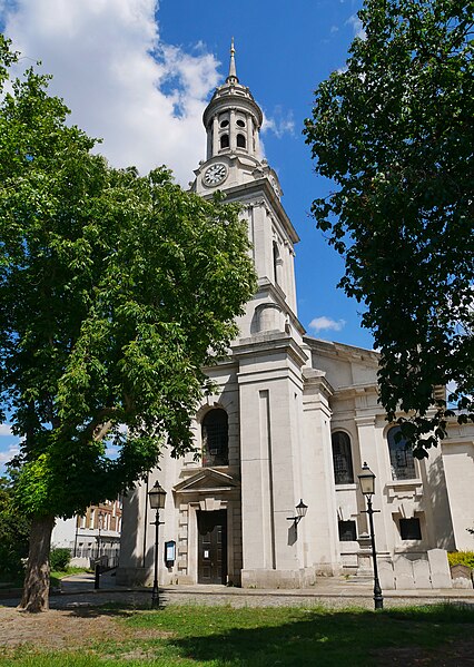 File:Western End of Saint Alfege's Church, Greenwich.jpg