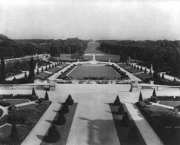 Gardens of Whitemarsh Hall (Edward T. Stotesbury mansion), Wyndmoor, PA (1916–21, demolished 1980). Gréber's mile-long allee, looking east from mansio