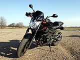 Yamaha XJ6.