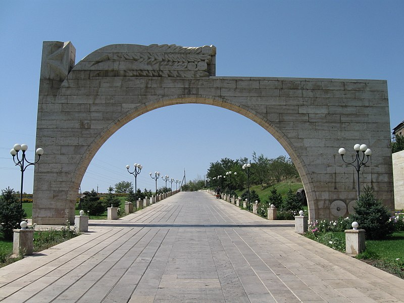 File:Yerablur 3.jpg