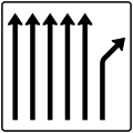 Zeichen 533–27 Trennungstafel – ohne Gegenverkehr – fünfstreifig durchgehend und einstreifig rechts ab