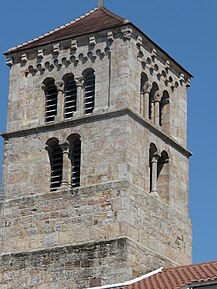 Église Sainte-Euphémie de Martigny-le-Comte - Clocher roman.jpg