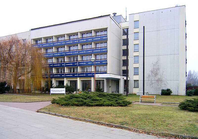 File:Čelákovice, Conference Centre.jpg