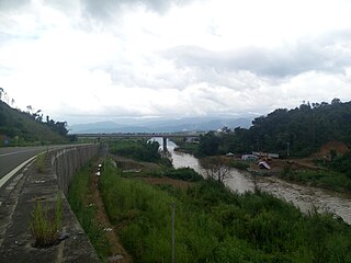 Mangshi River River