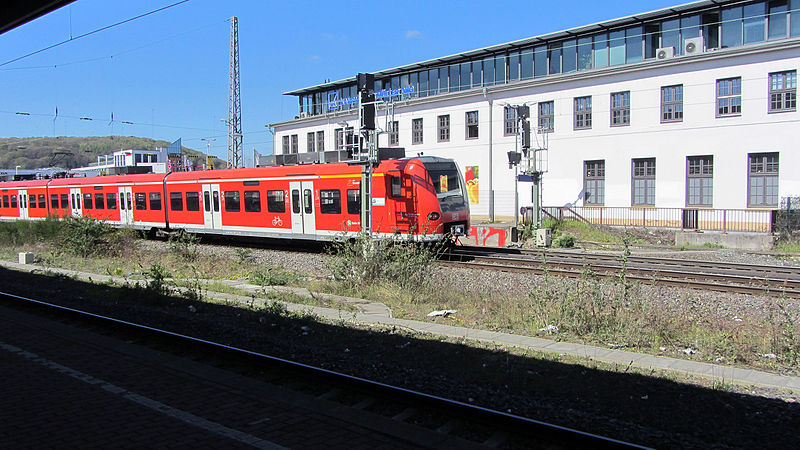 File:11BahnhofWuppertalSteinbeck.jpg