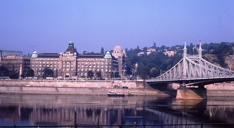 File:1976 Hotel Gellert and Bridge in Budapest.jpg