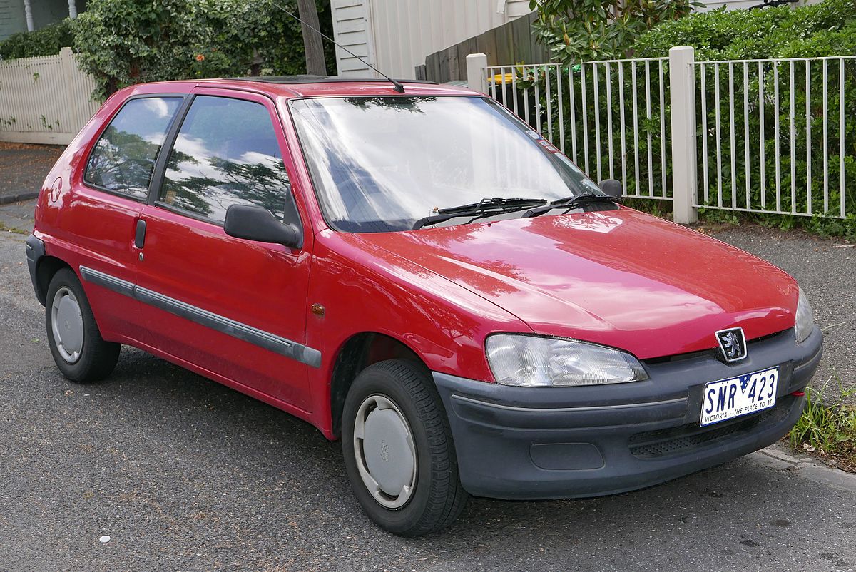 File:1997 Peugeot 106 1.1 3-door hatchback (2015-11-13) 01.jpg - Wikimedia  Commons