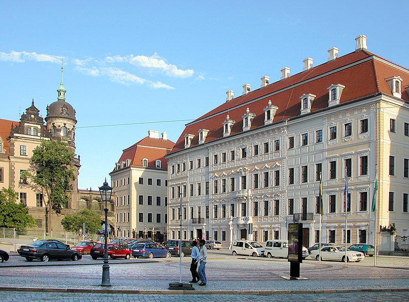 File:20040711720DR Dresden Taschenbergpalais Hotel Kempinski.jpg