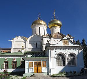 Никоновский монастырь. Никоновский храм Троице-Сергиевой Лавры. Церковь преподобного Никона Радонежского. Никоновская Церковь Сергиев Посад. Никон Радонежский Троицкий собор.