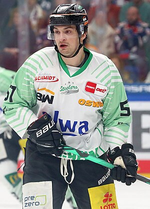 2022-04-03 Eisbären Berlin gegen Bietigheim Steelers (Deutsche Eishockey-Liga 2021-22) by Sandro Halank–061.jpg