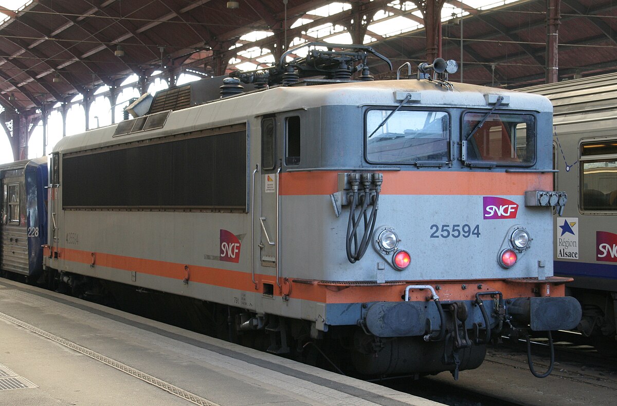 Locomotive électrique BB 25500 SNCF Ep VI Analogique HO Piko P96525