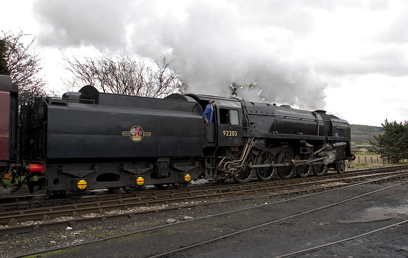 File:92203 at Toddington on the Gloucestershire and Warwickshire Railway (4).jpg