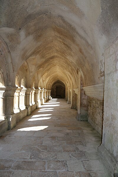 File:Abbaye de Fontenay 034.jpg