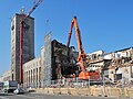 Deutsch: Abbrucharbeiten am Südlügel des Stuttgarter Hauptbahnhofs im Rahmen des Projektes Stuttgart 21. Stand am 15. März 2012. English: Demolitions works at the south wing of the Stuttgart Central Station for the railway project Stuttgart 21. Progress on March 15, 2012.